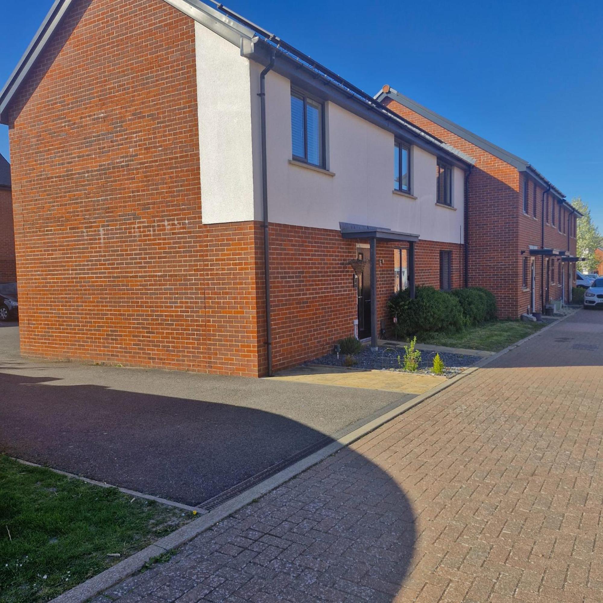 Modern Double Room With En-Suite, Parking & Fast Wifi - Close To Beach Sandgate Eksteriør bilde